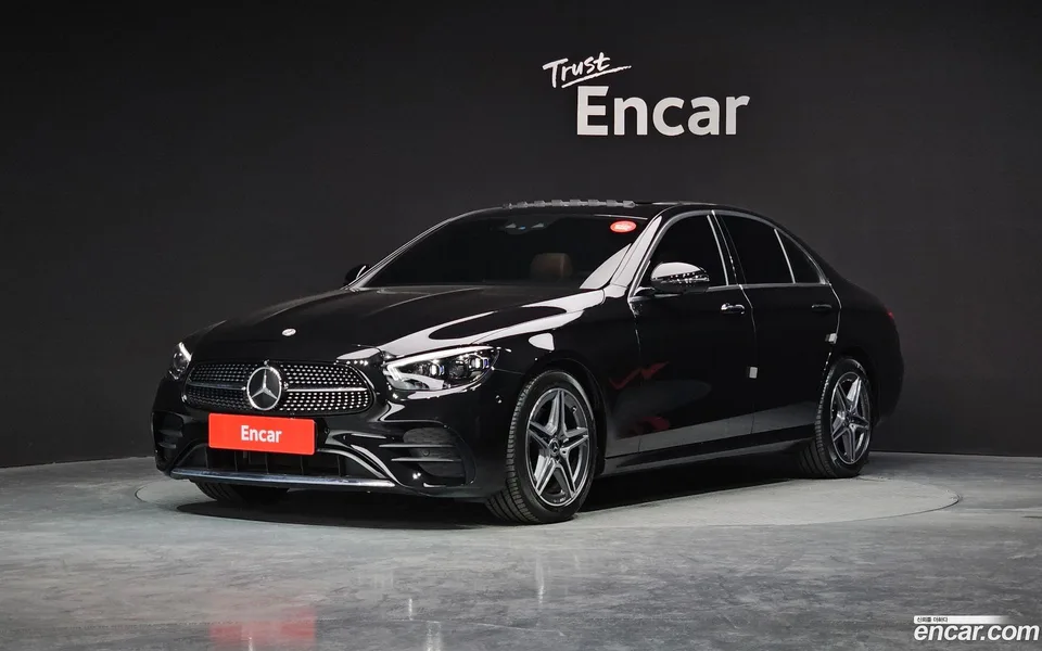 Mercedes-Benz E-Class E250 AMG Line 2023 — фото 1, купить с доставкой в Москву