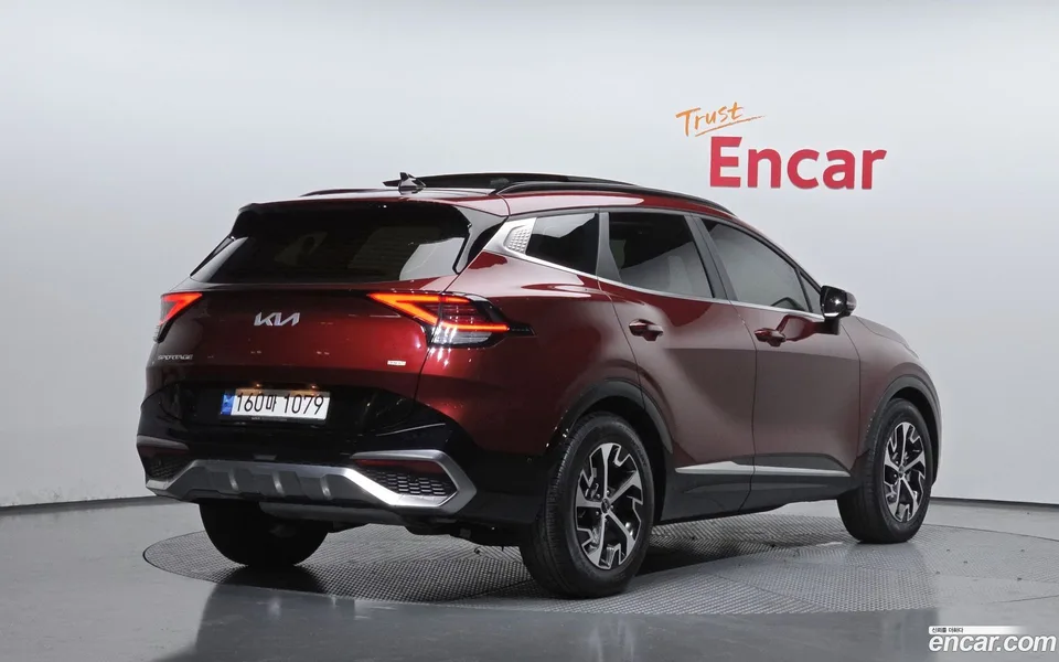 Kia Sportage Hybrid 4WD 2023 — миниатюра 2