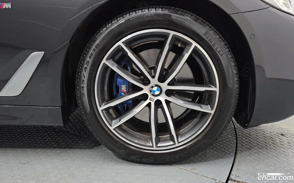 BMW 5 Series 520i M 2022 — миниатюра 5