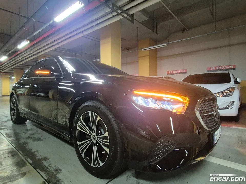 Mercedes-Benz E-Class E200 2025 — миниатюра 2