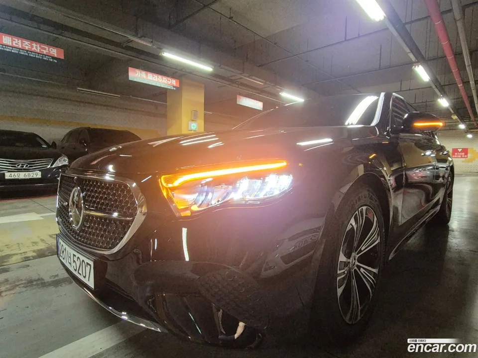 Mercedes-Benz E-Class E200 2025 — миниатюра 4