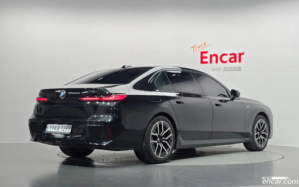 BMW 7 Series 740d xDrive M 2025 — миниатюра 2