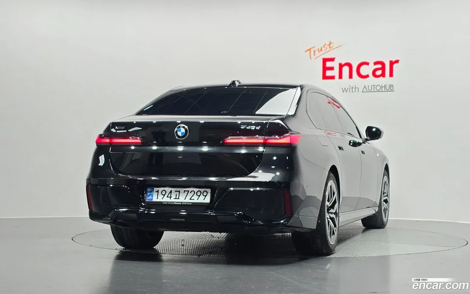 BMW 7 Series 740d xDrive M 2025 — миниатюра 4