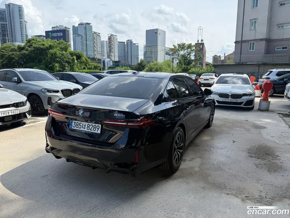 BMW 5 Series 520i M 2025 — миниатюра 5