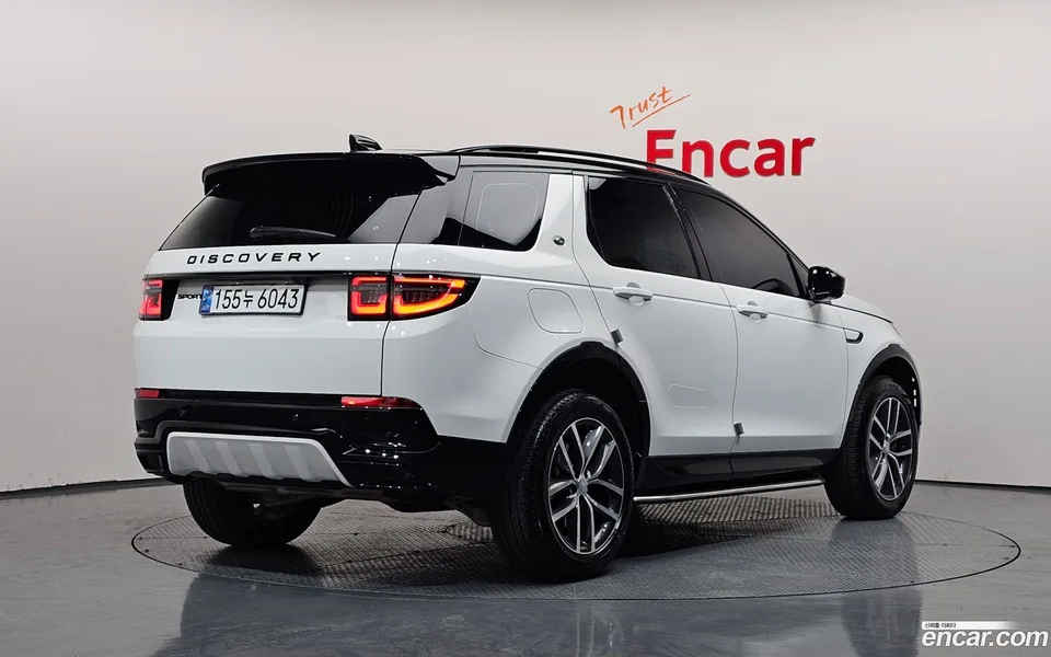 Land Rover Discovery Sport P250 SE 2024 — миниатюра 2