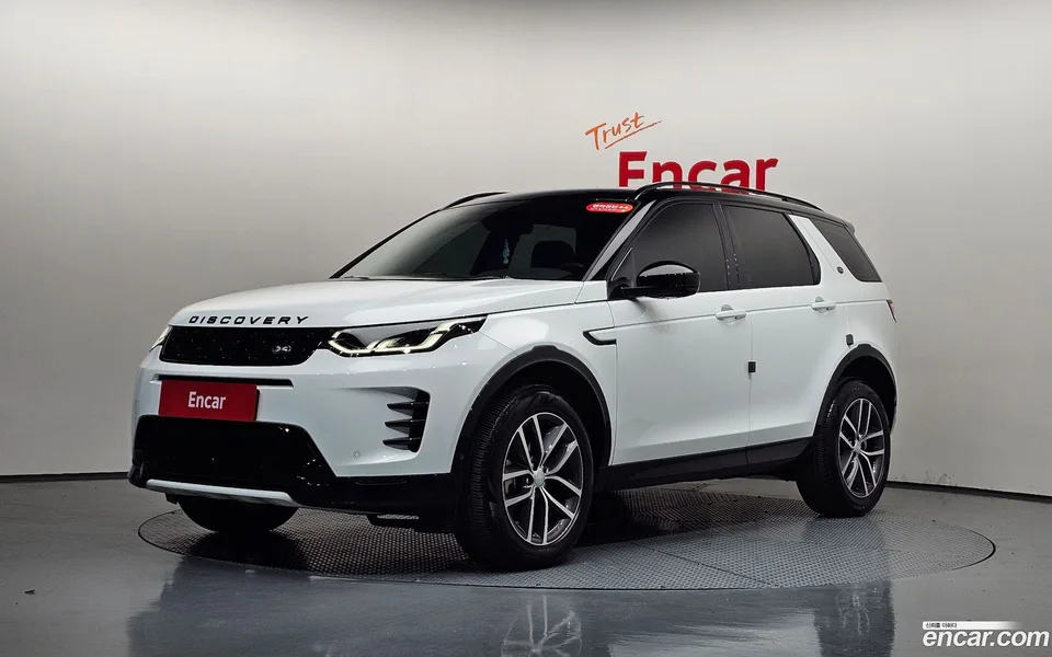 Land Rover Discovery Sport P250 SE 2024 — фото 1, купить с доставкой в Москву