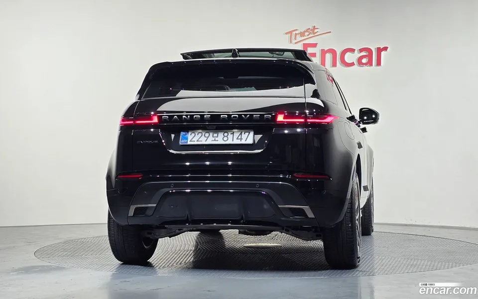 Land Rover Range Rover Evoque P250 SE 2025 — миниатюра 4