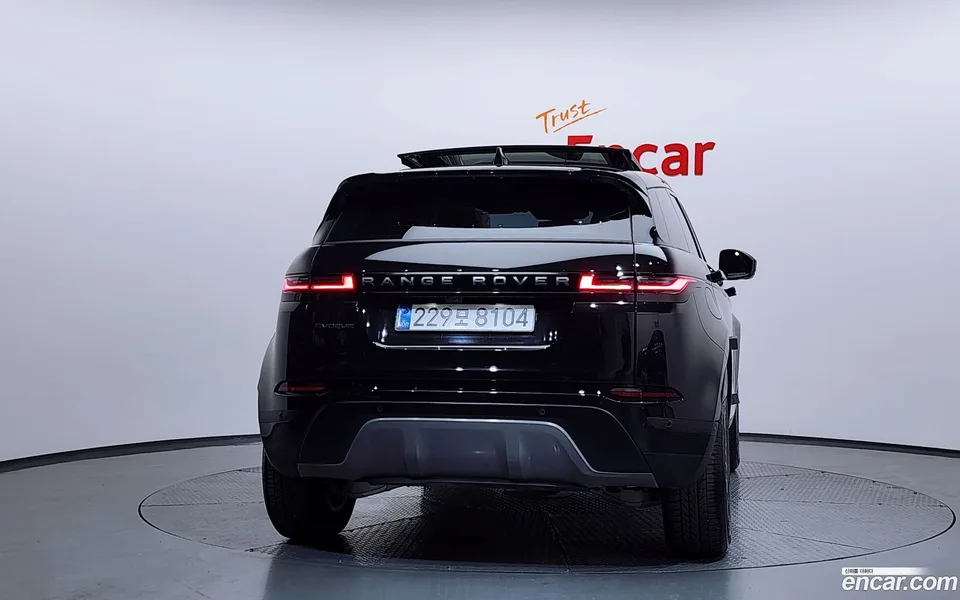 Land Rover Range Rover Evoque P250 S 2025 — миниатюра 4