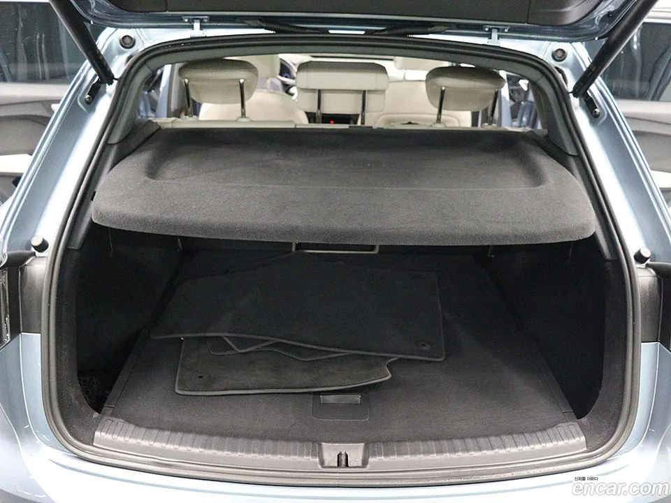 Audi Q4 e-tron 40 2022 — миниатюра 5