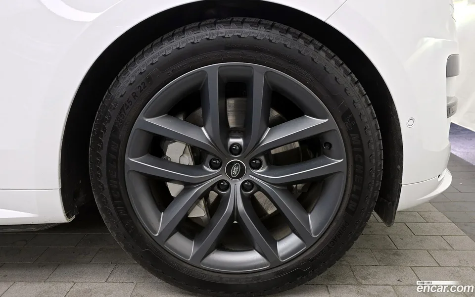 Land Rover Range Rover Sport P550E HSE 2025 — миниатюра 5