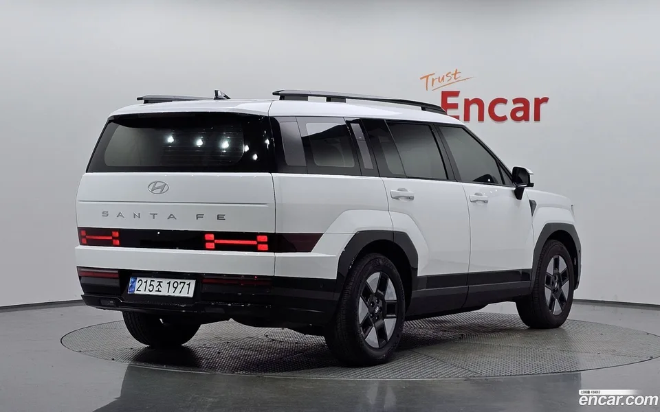 Hyundai Santa Fe HEV 1.6 2WD 2023 — миниатюра 2