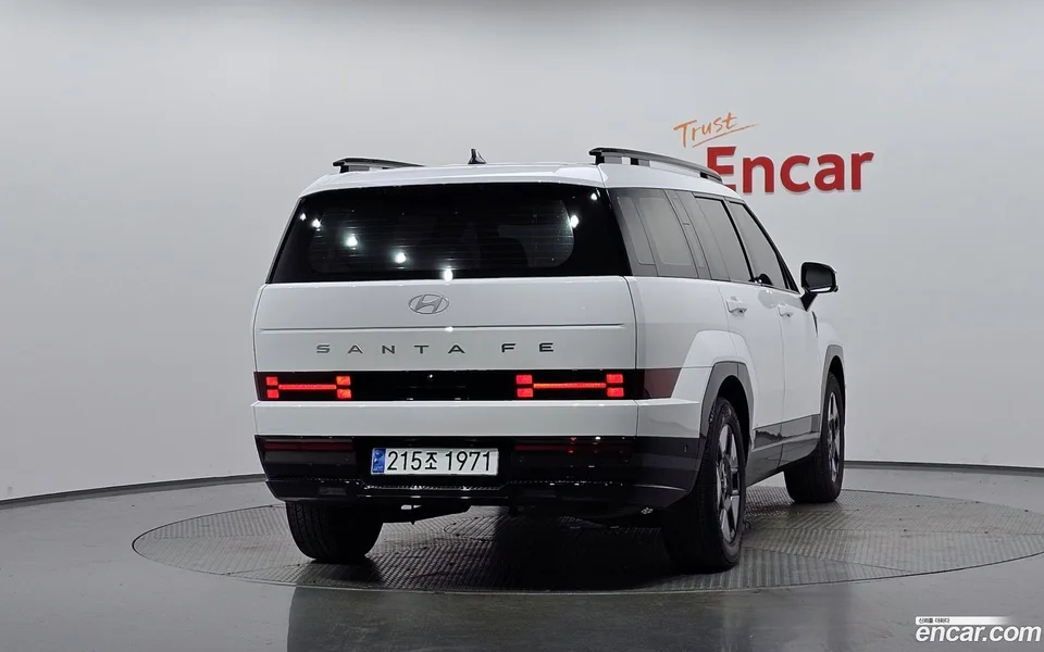 Hyundai Santa Fe HEV 1.6 2WD 2023 — миниатюра 4