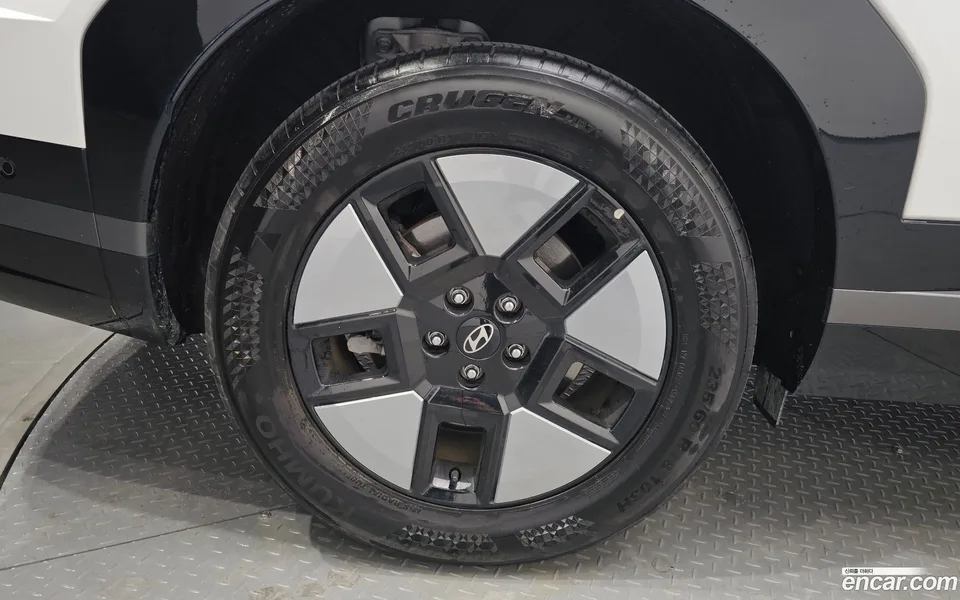Hyundai SantaFe HEV 1.6 2WD 2023 — миниатюра 5