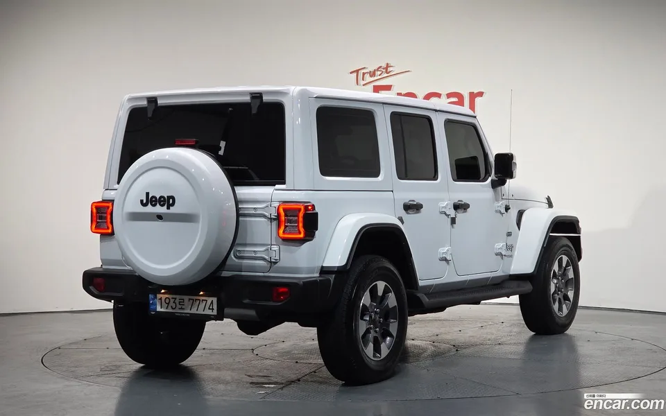 Jeep Wrangler 2.0 4 2022 — миниатюра 2