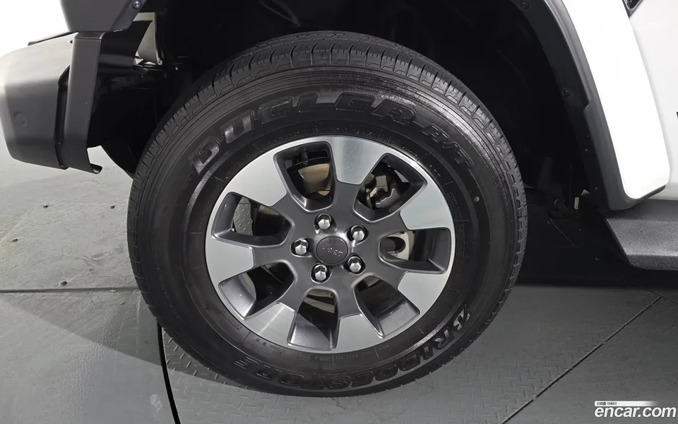 Jeep Wrangler 2.0 4 2022 — миниатюра 5