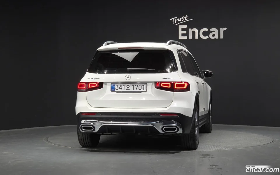 Mercedes-Benz GLB-Class GLB250 4MATIC 2022 — миниатюра 4