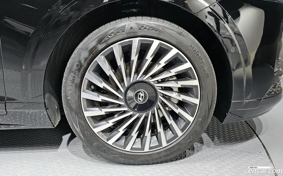 Hyundai Grandeur 2.5 2WD 2024 — миниатюра 5