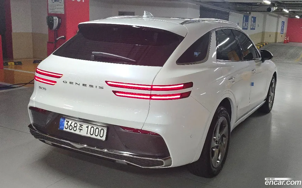 Genesis GV70 2.5T 2WD 2025 — миниатюра 5