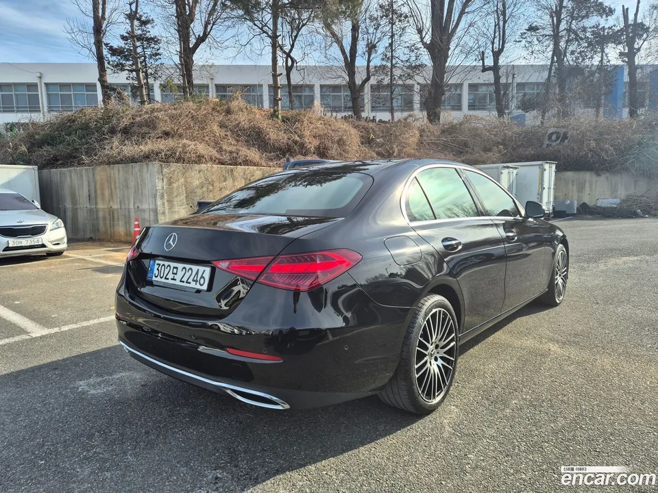 Mercedes-Benz C-Class C200 2022 — миниатюра 4