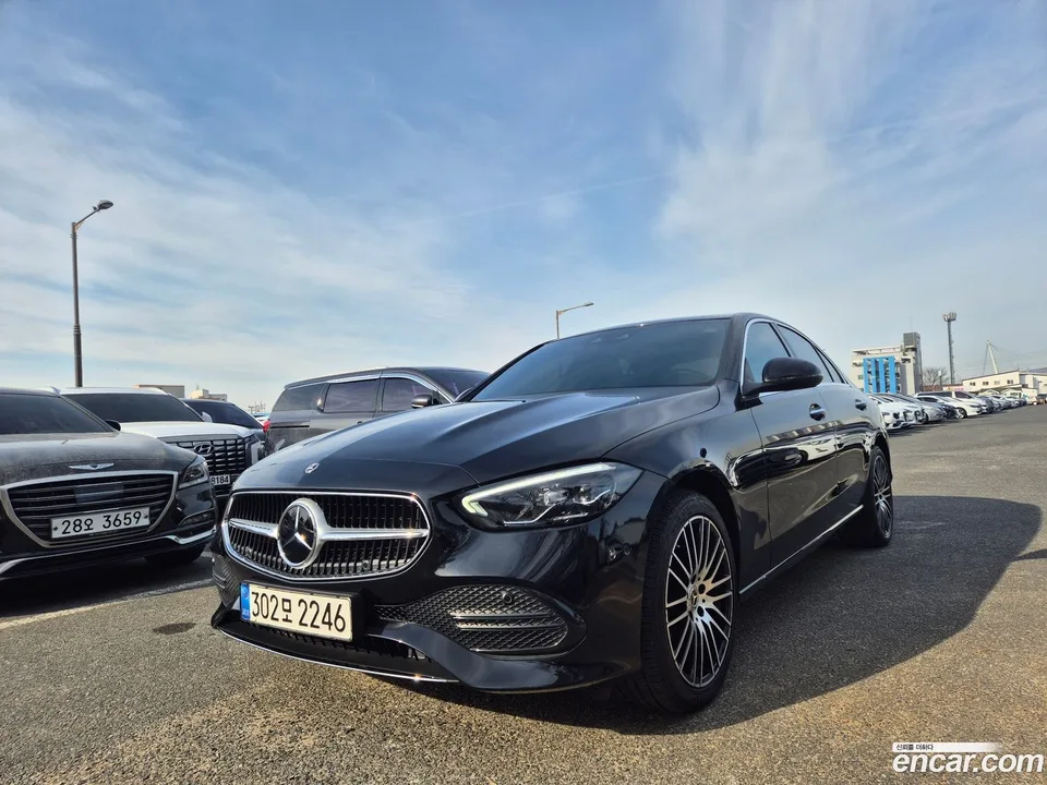 Mercedes-Benz C-Class C200 2022 — фото 1, купить с доставкой в Москву