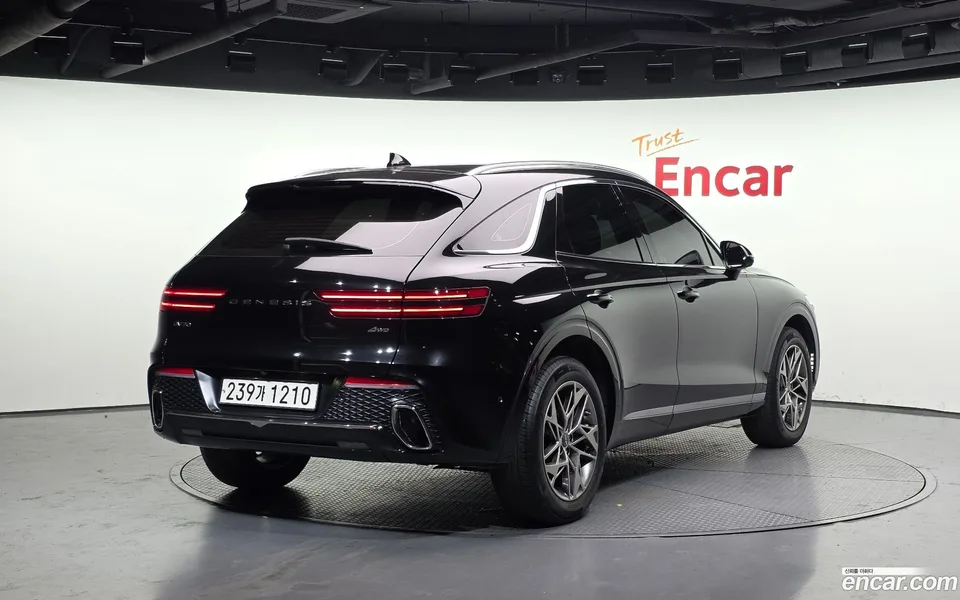 Genesis GV70 2.5T AWD 2022 — миниатюра 2