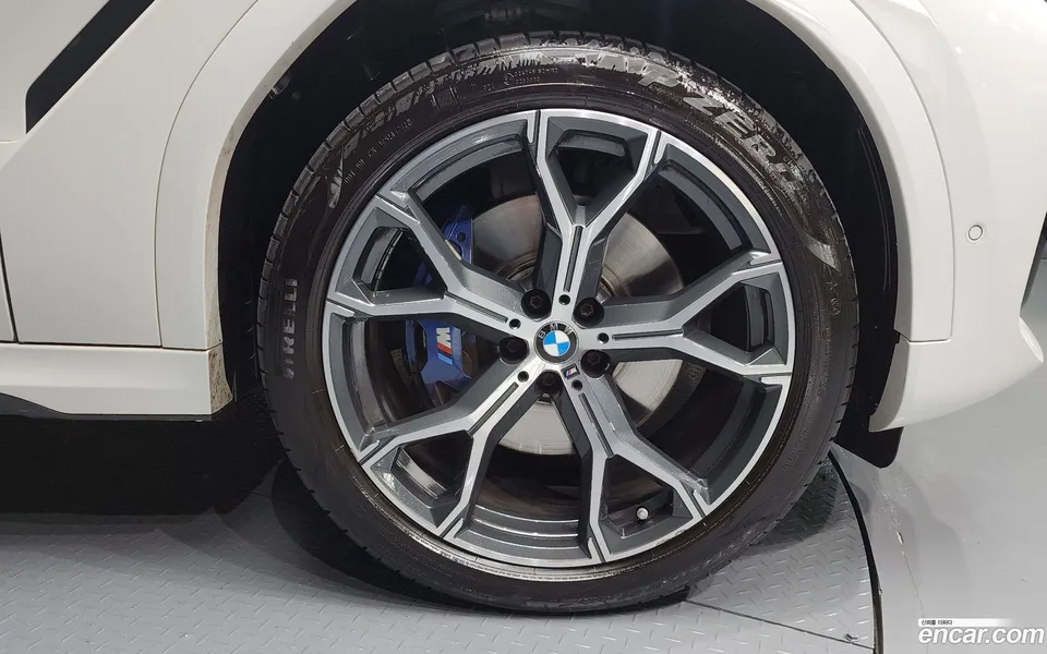 BMW X6 xDrive40i M 2022 — миниатюра 5