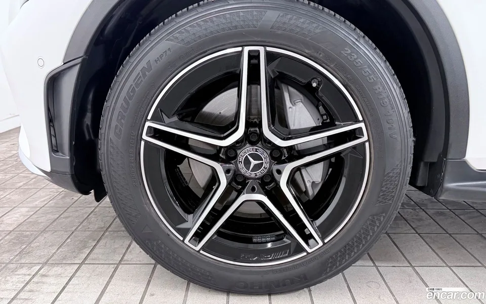 Mercedes-Benz GLC-Class GLC300 4MATIC 2023 — миниатюра 5