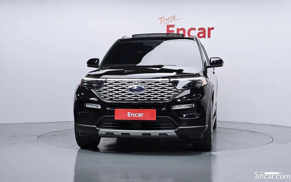 Ford Explorer 3.0 4WD 2023 — миниатюра 3