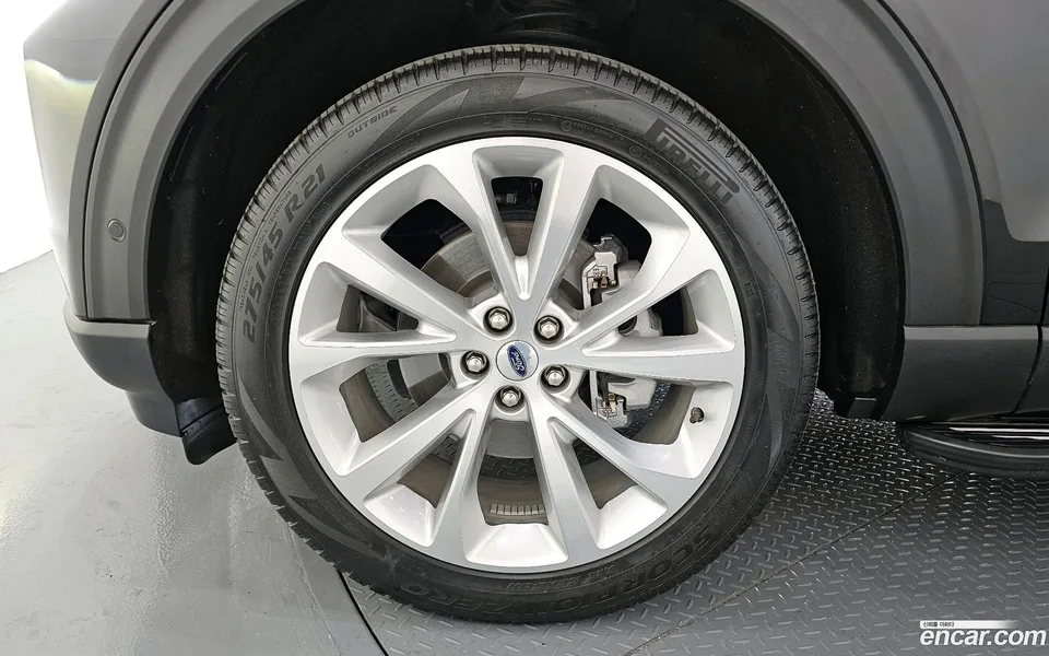 Ford Explorer 3.0 4WD 2023 — миниатюра 5
