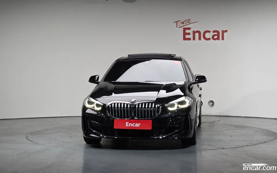 BMW 1 Series 120i M 2023 — миниатюра 3