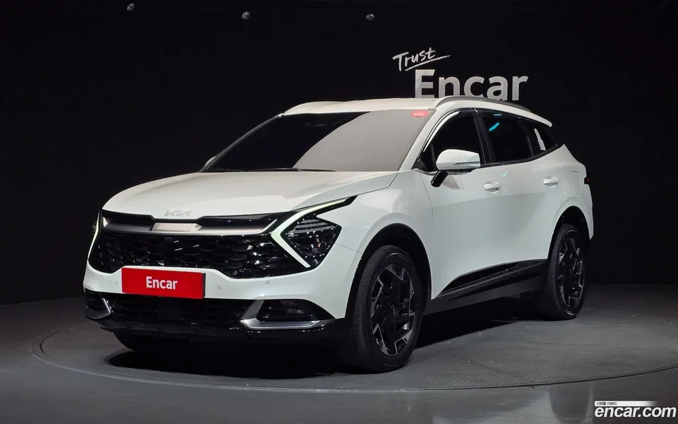 Kia Sportage 1.6 2WD 2024 — фото 1, купить с доставкой в Москву