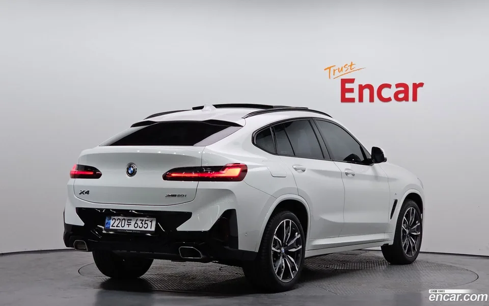 BMW X4 xDrive20i M 2025 — миниатюра 2