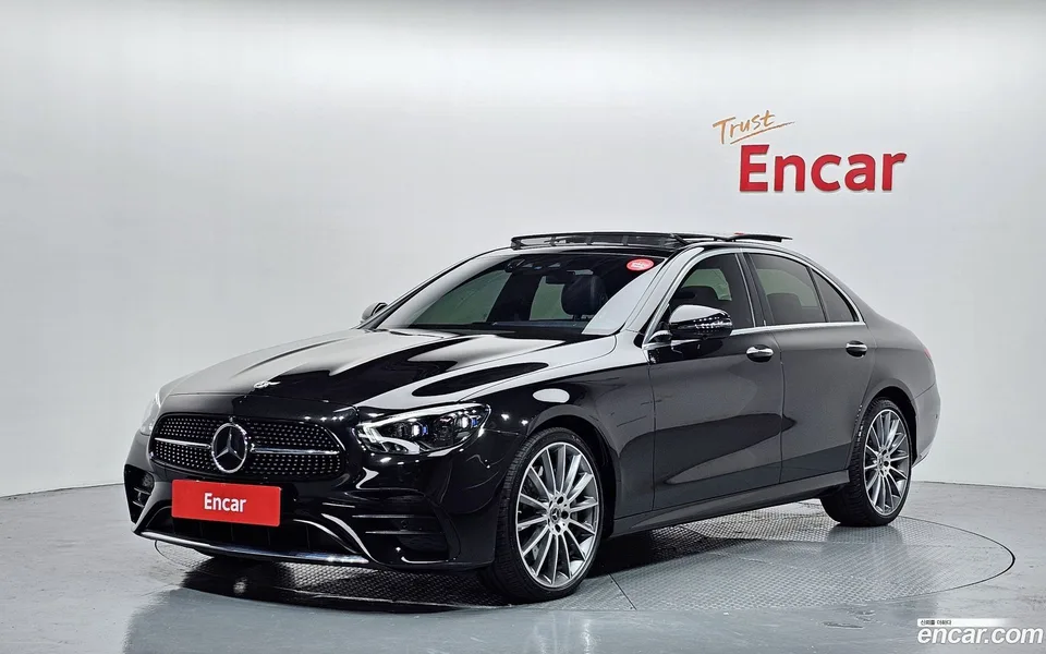 Mercedes-Benz E-Class E350 4MATIC AMG Line 2022 — фото 1, купить с доставкой в Москву