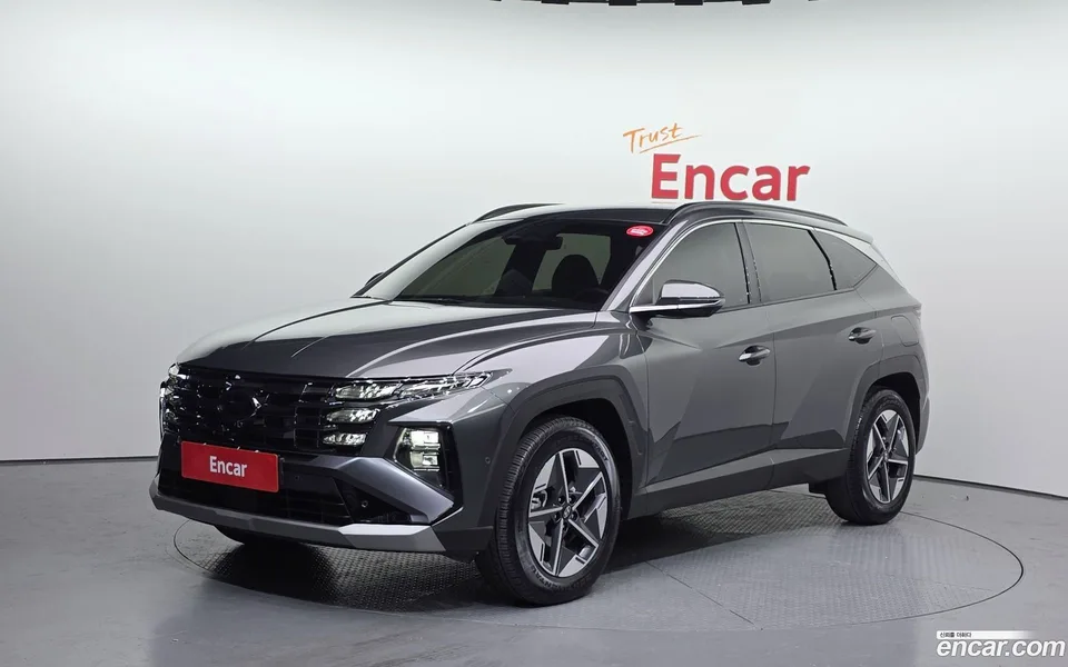 Hyundai Tucson Hybrid NX4 HEV 1.6 2WD 2025 — фото 1, купить с доставкой в Москву