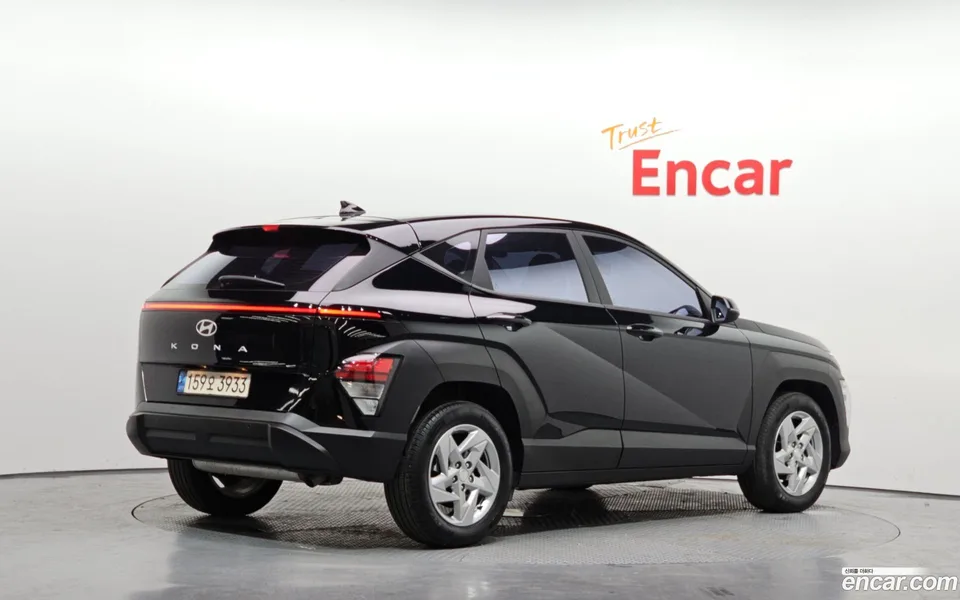 Hyundai Kona 1.6 2WD 2023 — миниатюра 2