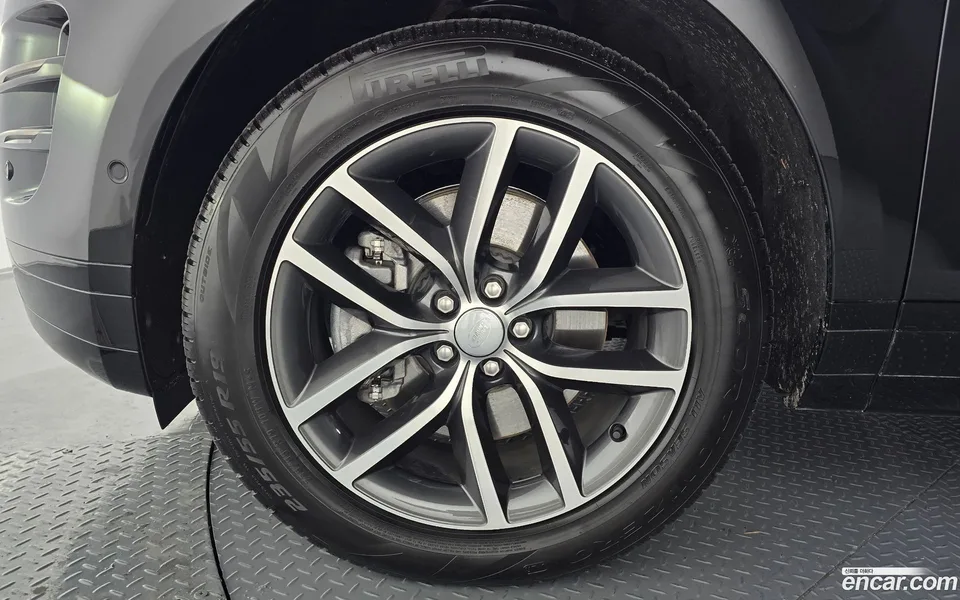 Land Rover Range Rover Evoque P250 SE 2025 — миниатюра 5