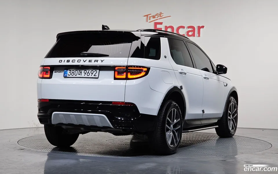 Land Rover Discovery Sport P250 SE 2025 — миниатюра 2