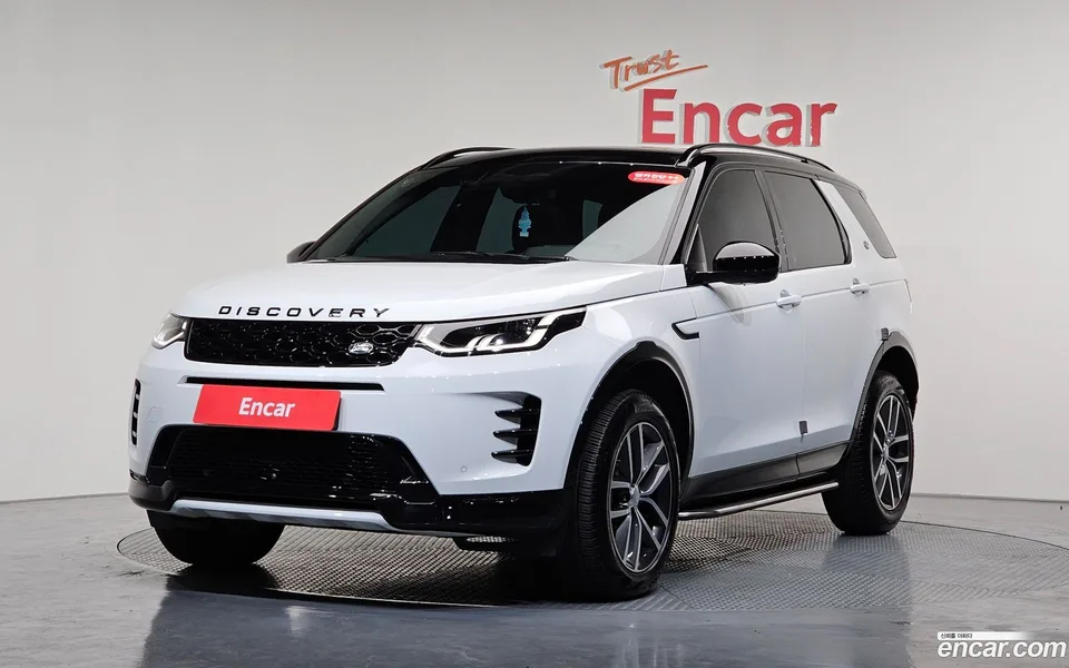 Land Rover Discovery Sport P250 SE 2025 — фото 1, купить с доставкой в Москву