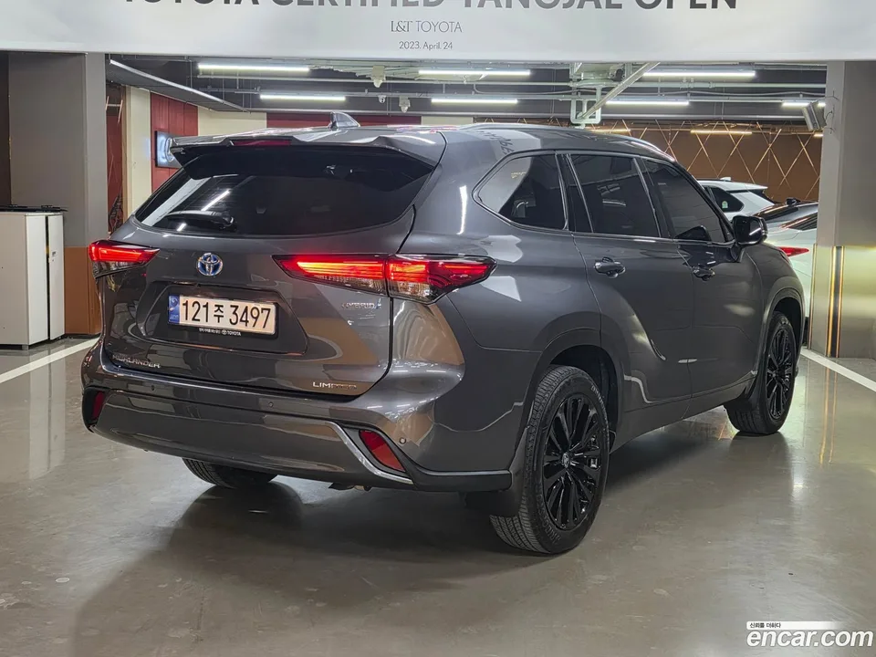 Toyota 4 2.5 4WD 2023 — миниатюра 2