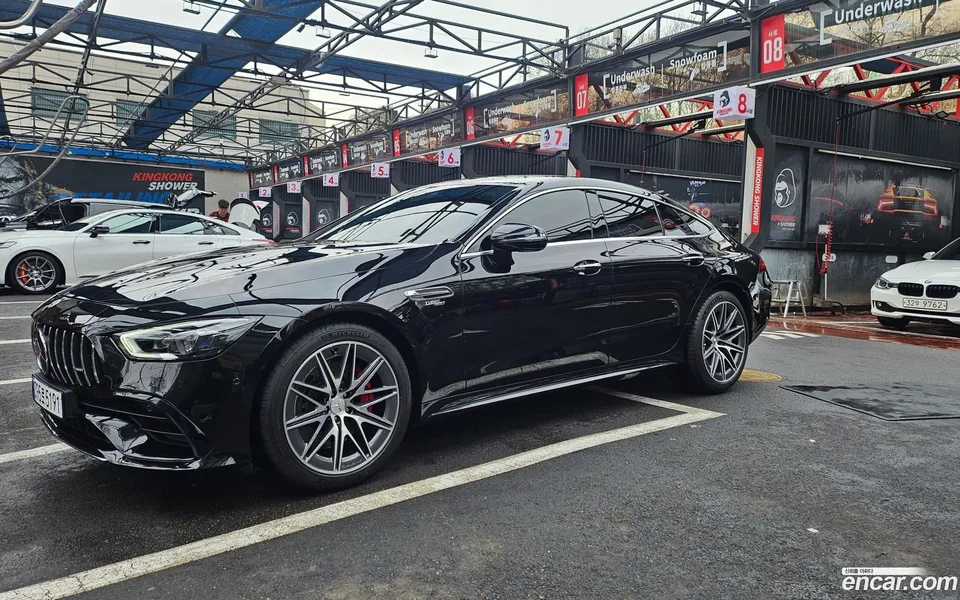 Mercedes-Benz AMG GT 4 43 4MATIC+ 2023 — миниатюра 3