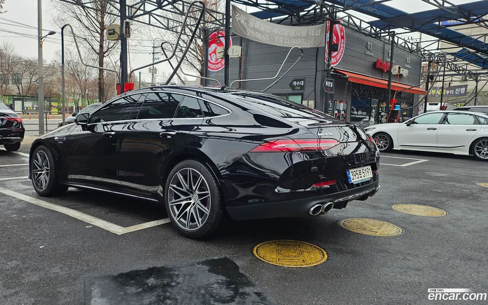 Mercedes-Benz AMG GT 4 43 4MATIC+ 2023 — миниатюра 4