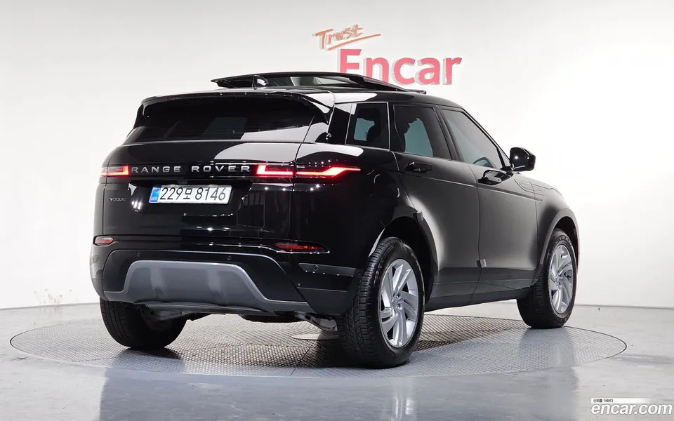 Land Rover Range Rover Evoque P250 S 2025 — миниатюра 2