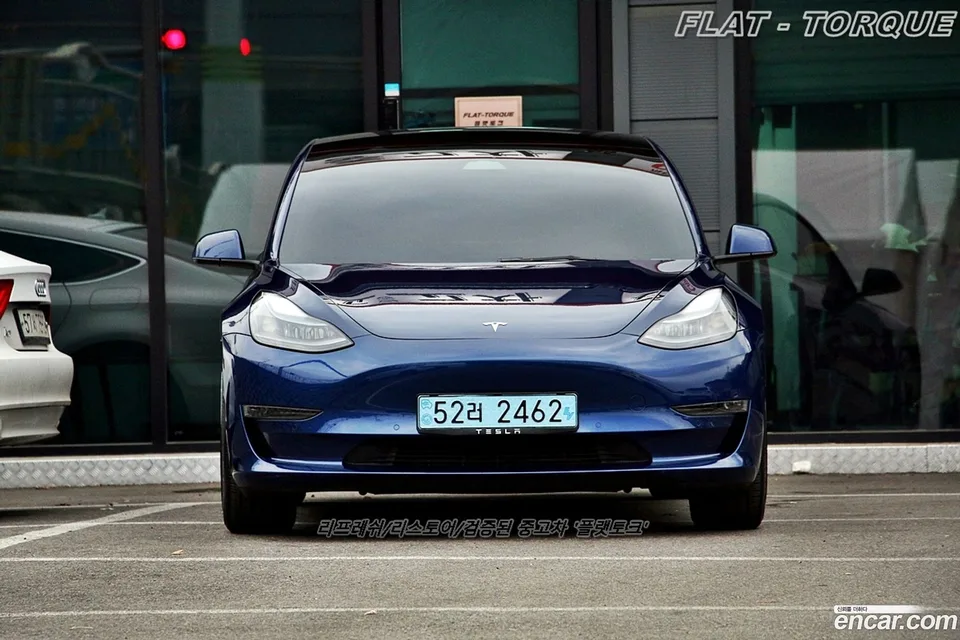 Tesla Model 3 RWD 2022 — миниатюра 3