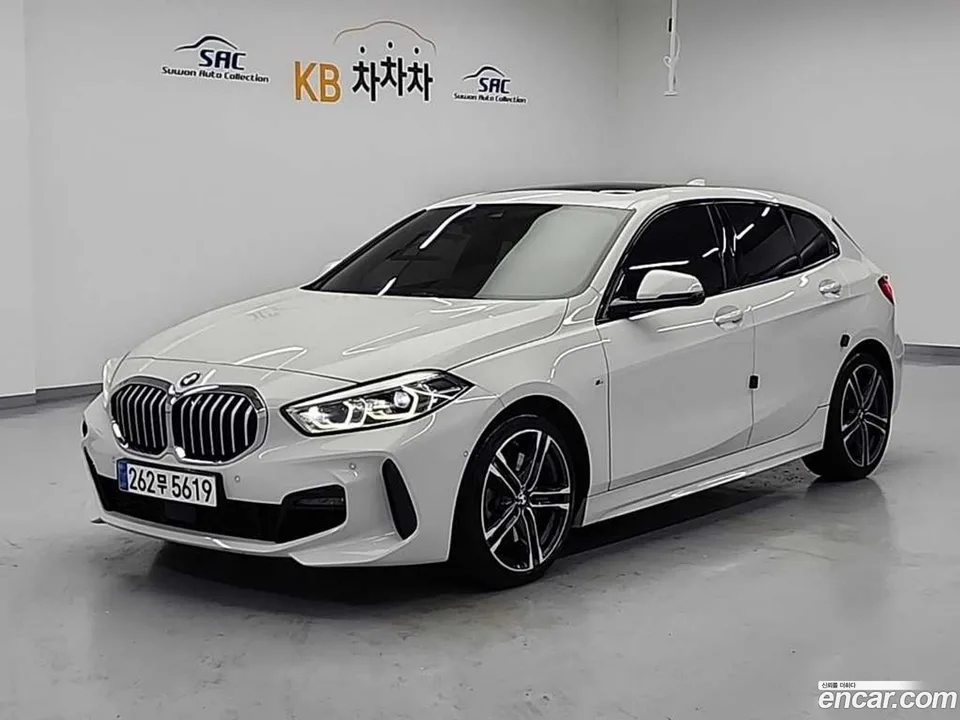 BMW 1 Series 120i M 2023 — фото 1, купить с доставкой в Москву