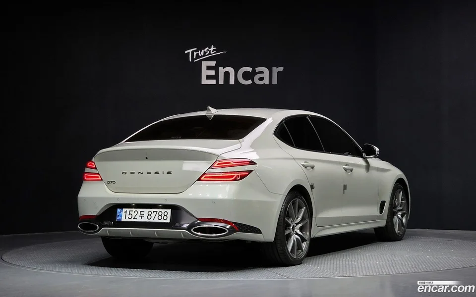Genesis G70 2.5T 2WD 2024 — миниатюра 2