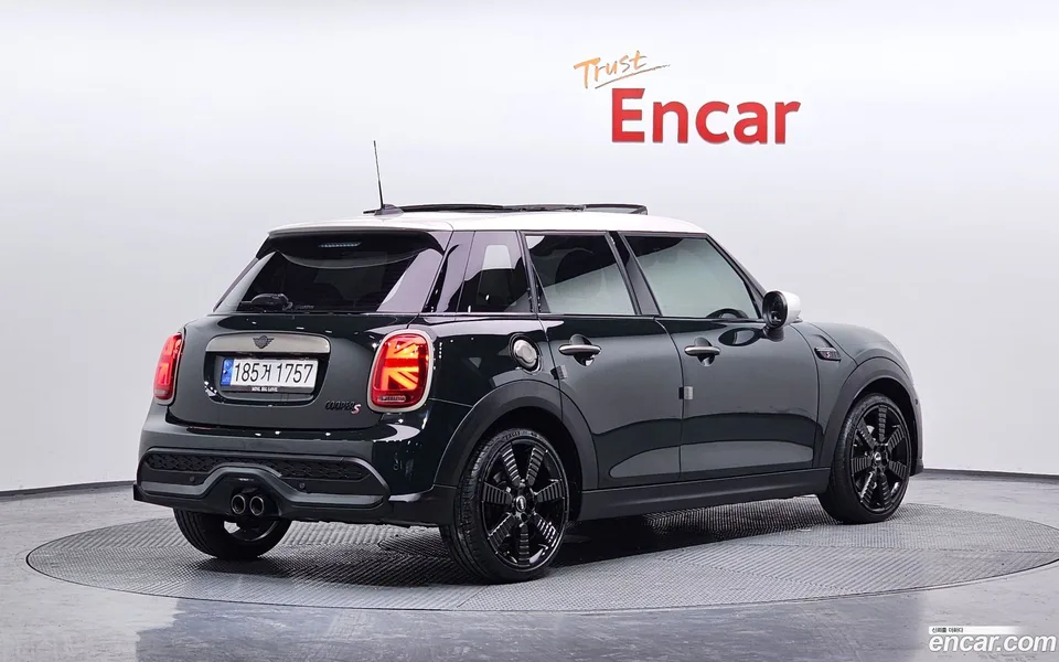 MINI Cooper S 5 2022 — миниатюра 2