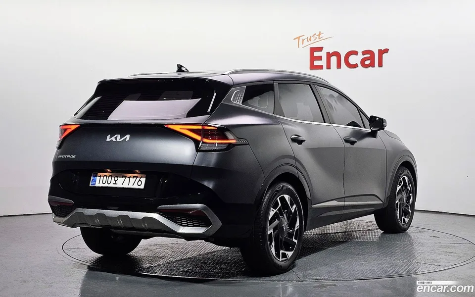 Kia Sportage 1.6 2WD 2022 — миниатюра 2