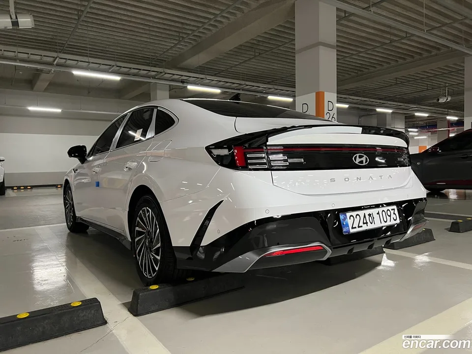 Hyundai Sonata The Edge Hybrid 2024 — миниатюра 4