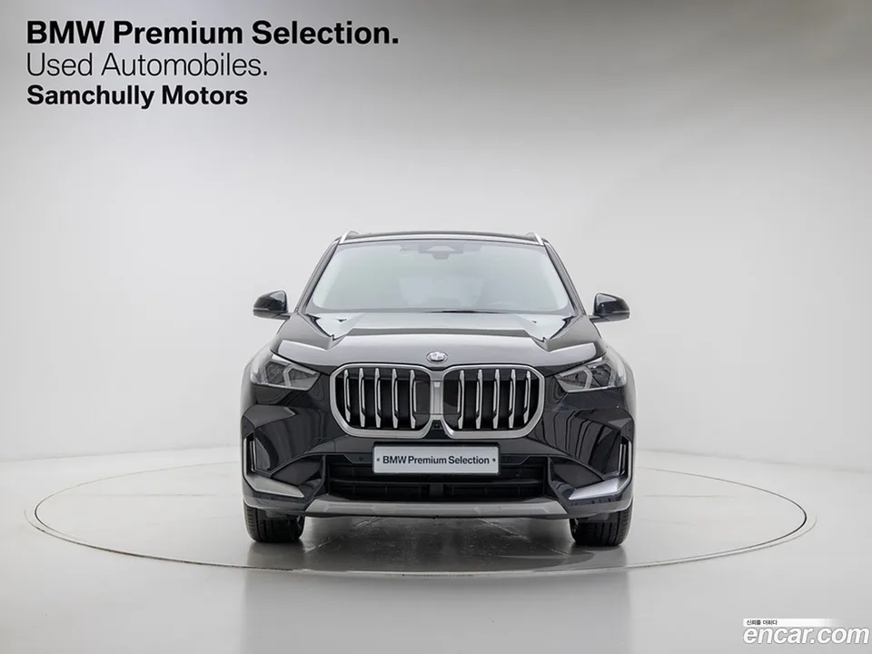 BMW X1 xDrive 20i xLine 2025 — миниатюра 2