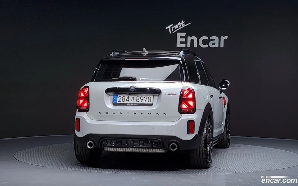 MINI Cooper S Countryman JCW 2022 — миниатюра 4